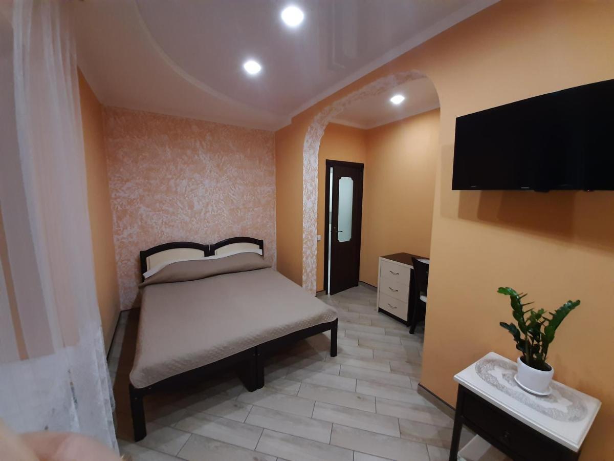 Mini-Hotel อูมาน ภายนอก รูปภาพ